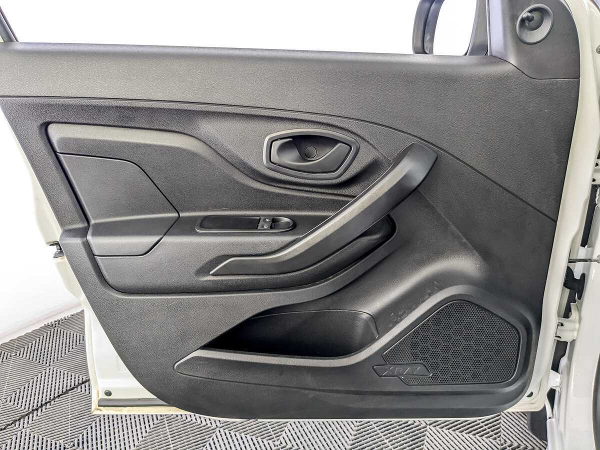 Купить Lada (ВАЗ) XRAY с пробегом. Фото: #14