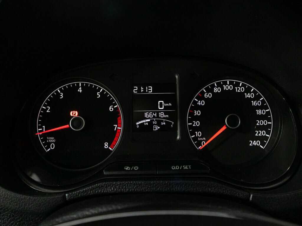 Купить Volkswagen Polo с пробегом. Фото: #11