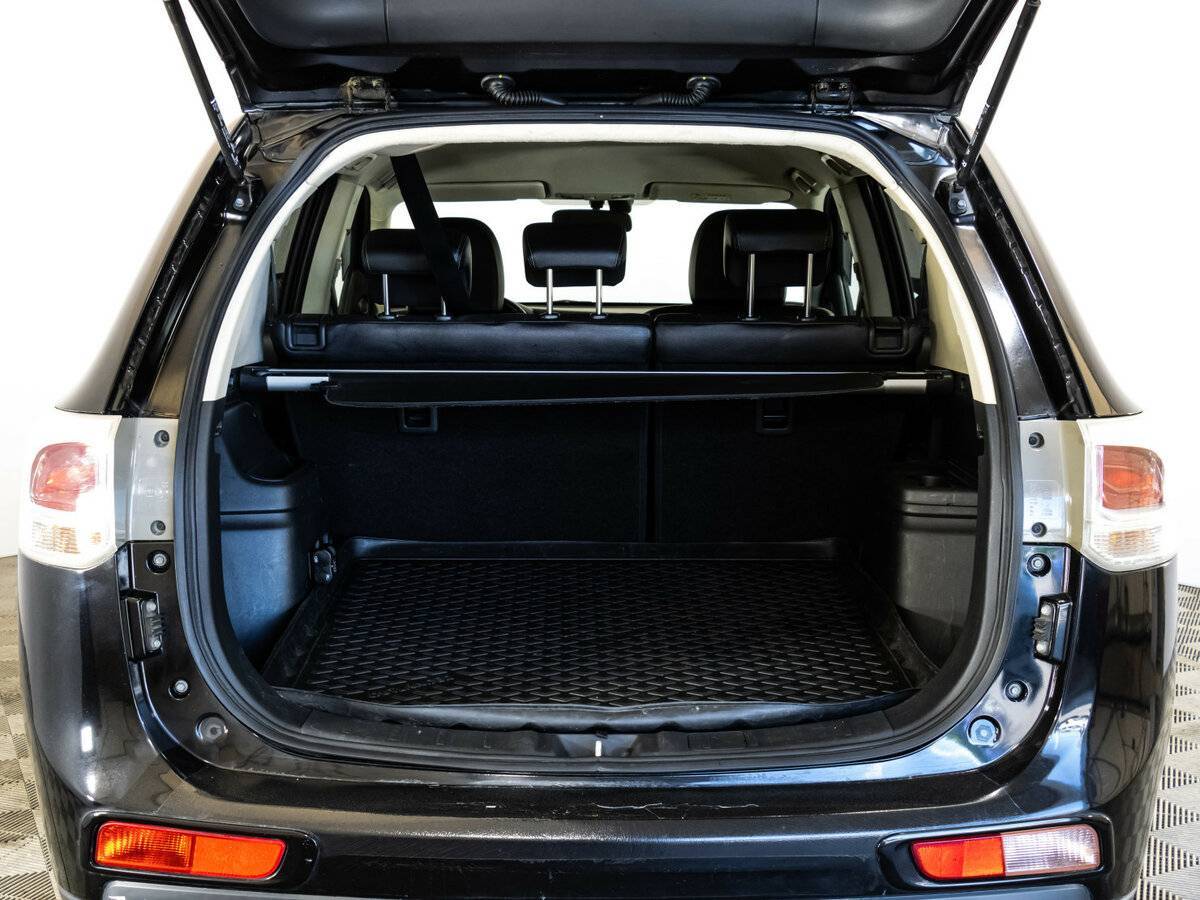Купить Mitsubishi Outlander с пробегом. Фото: #16