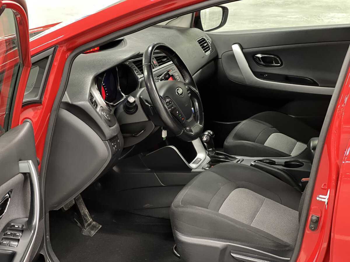 Купить Kia Ceed с пробегом. Фото: #15