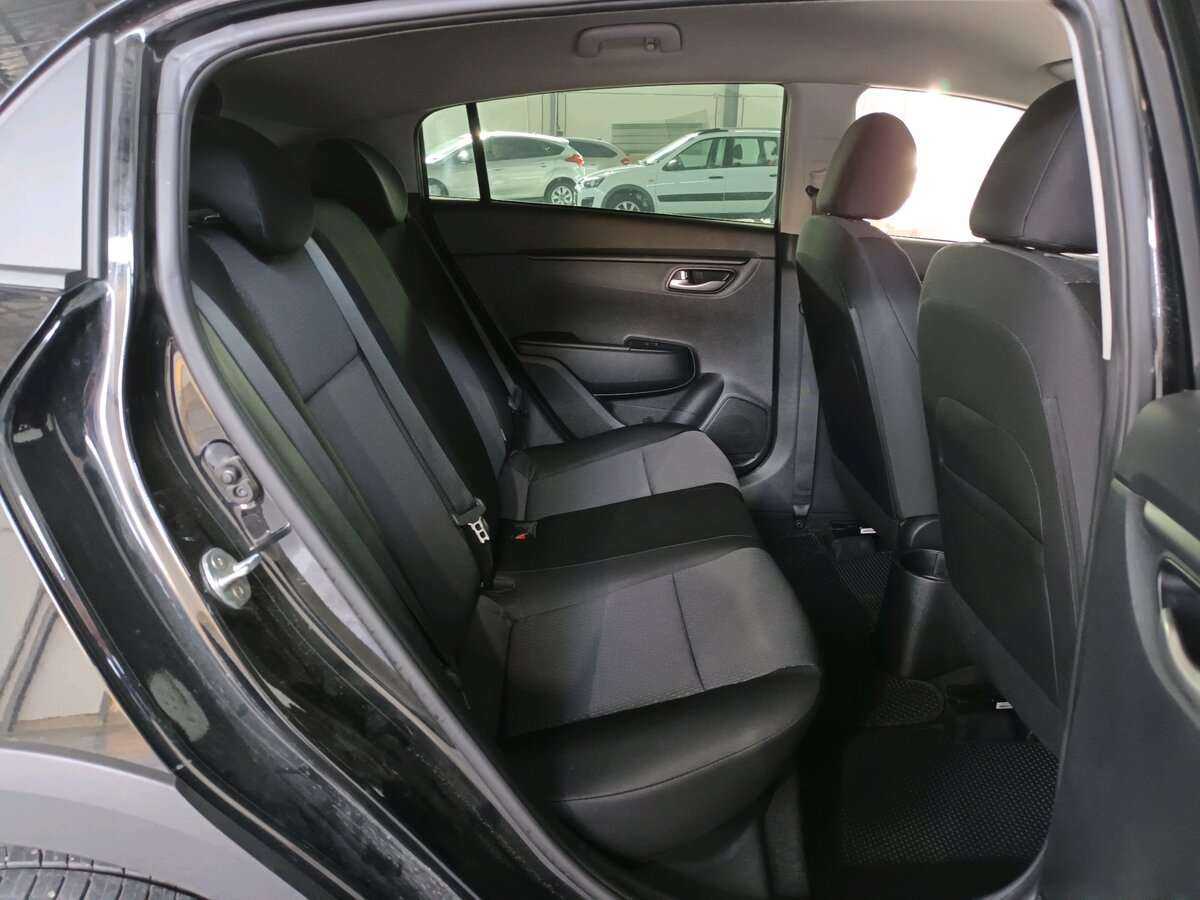Купить Kia Rio с пробегом. Фото: #13