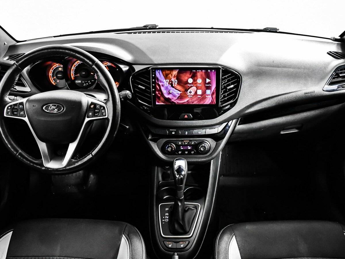 Купить Lada (ВАЗ) Vesta с пробегом. Фото: #8