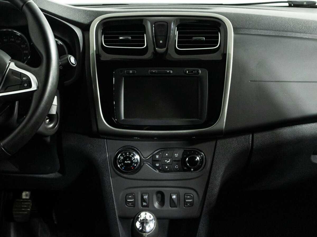 Купить Renault Sandero с пробегом. Фото: #13