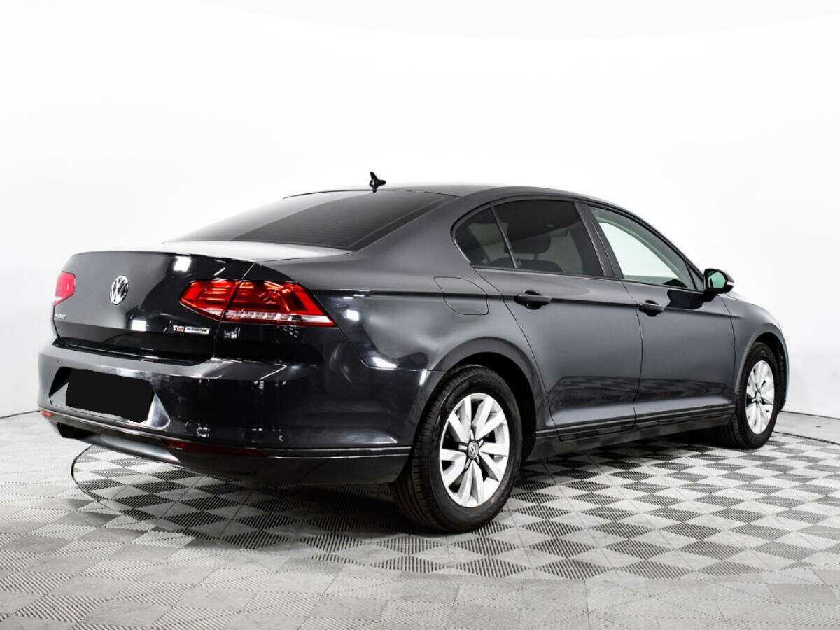 Купить Volkswagen Passat с пробегом. Фото: #4