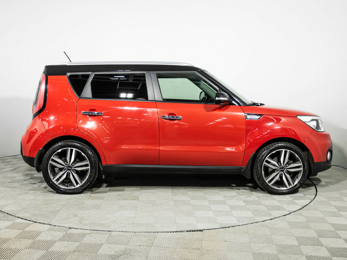 Купить Kia Soul с пробегом. Фото: #3