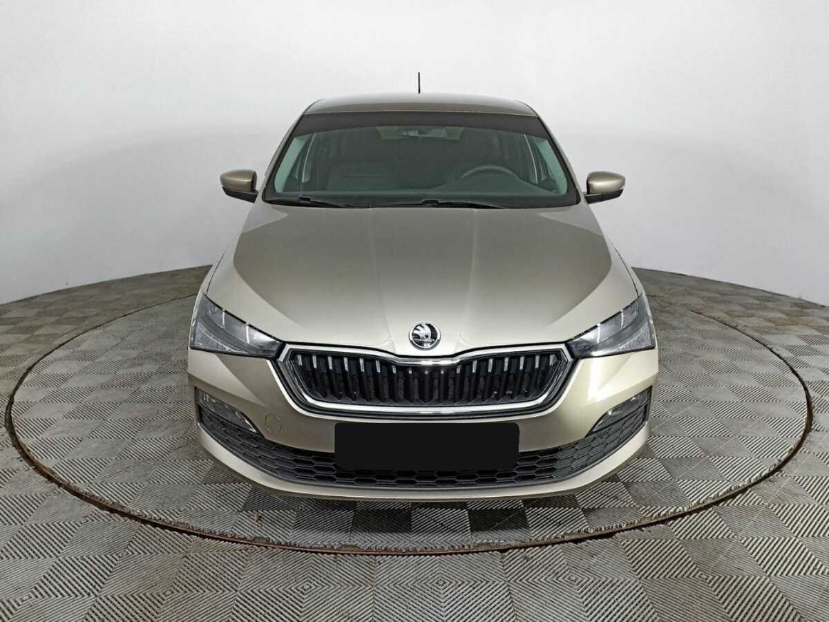 Купить Skoda Rapid с пробегом. Фото: #1
