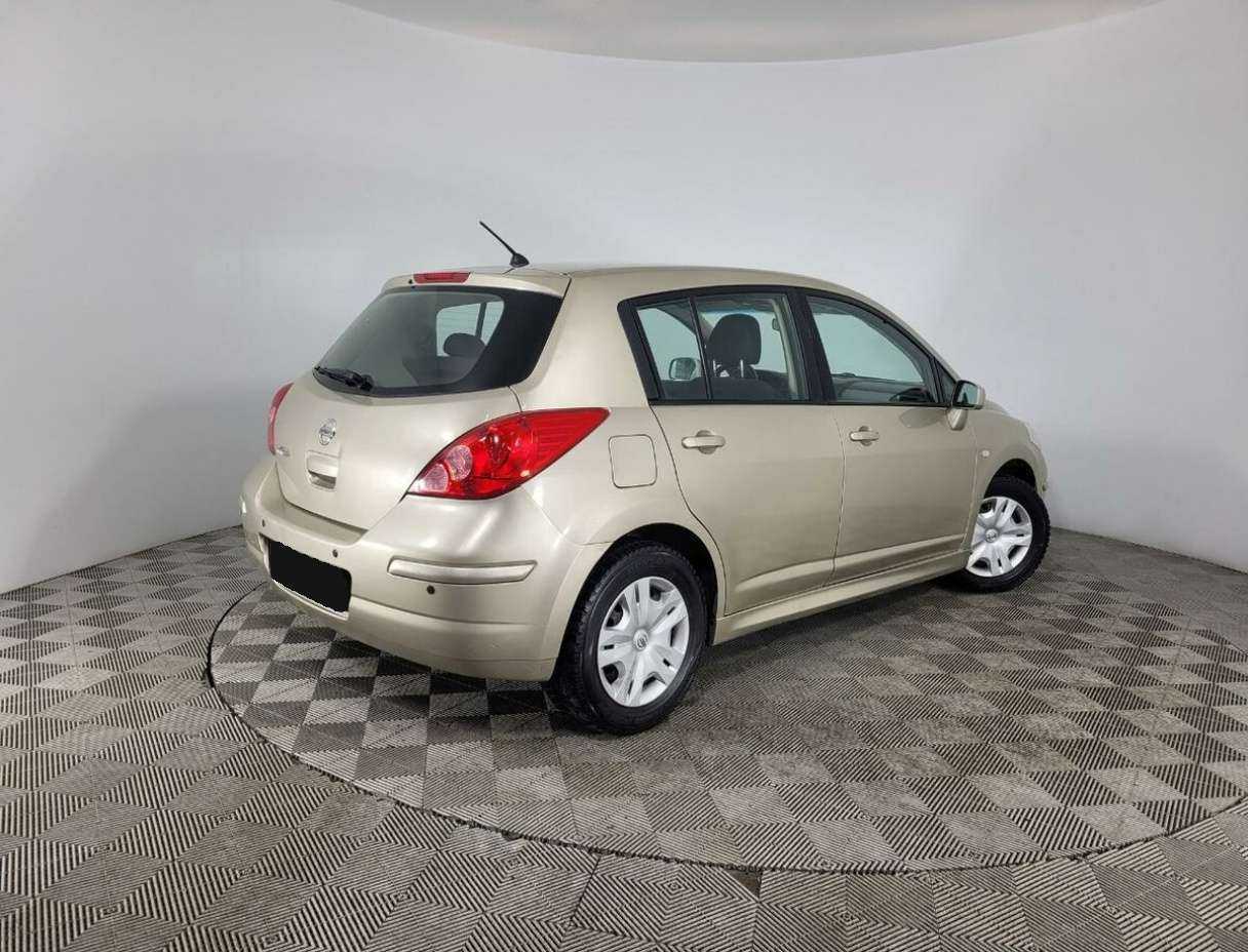 Купить Nissan Tiida с пробегом. Фото: #5
