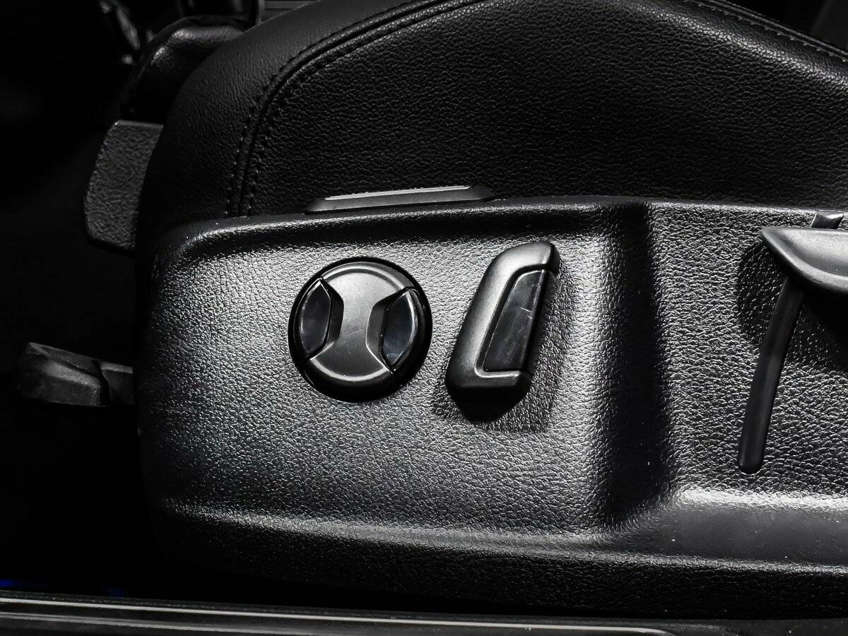 Купить Volkswagen Passat с пробегом. Фото: #14