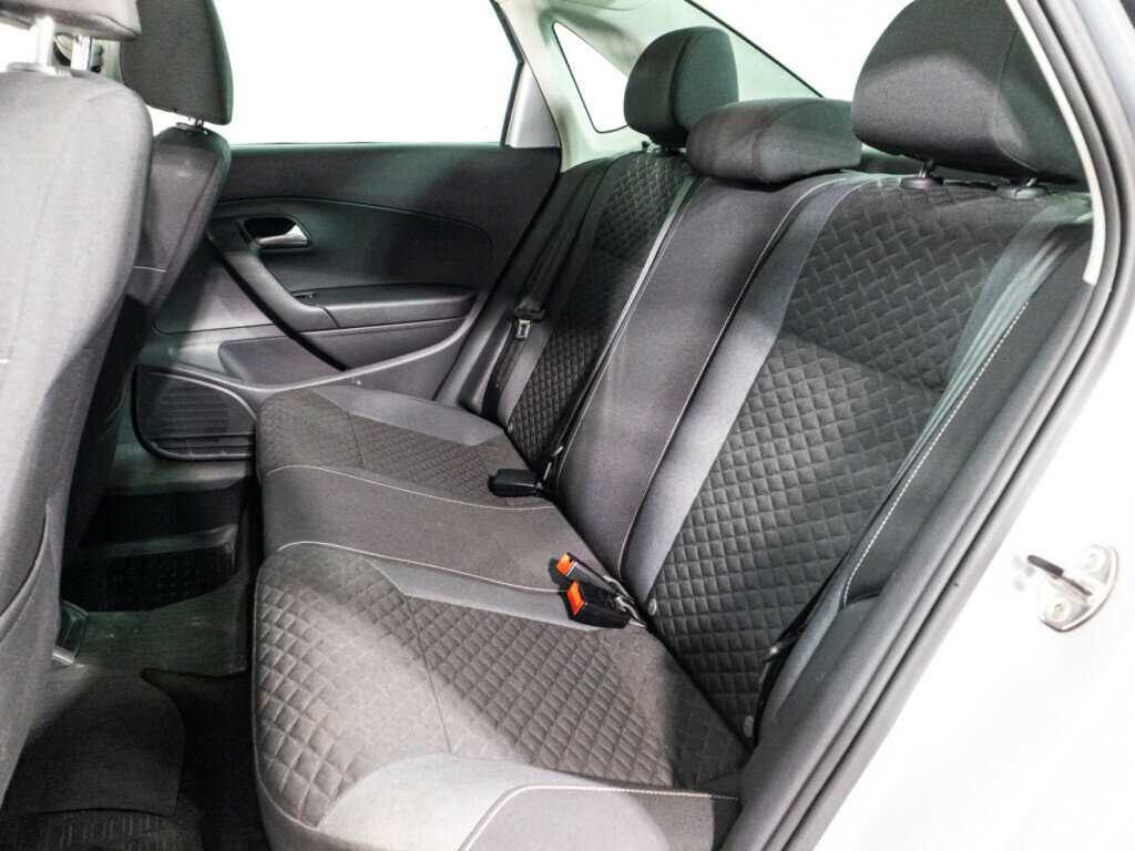 Купить Volkswagen Polo с пробегом. Фото: #9