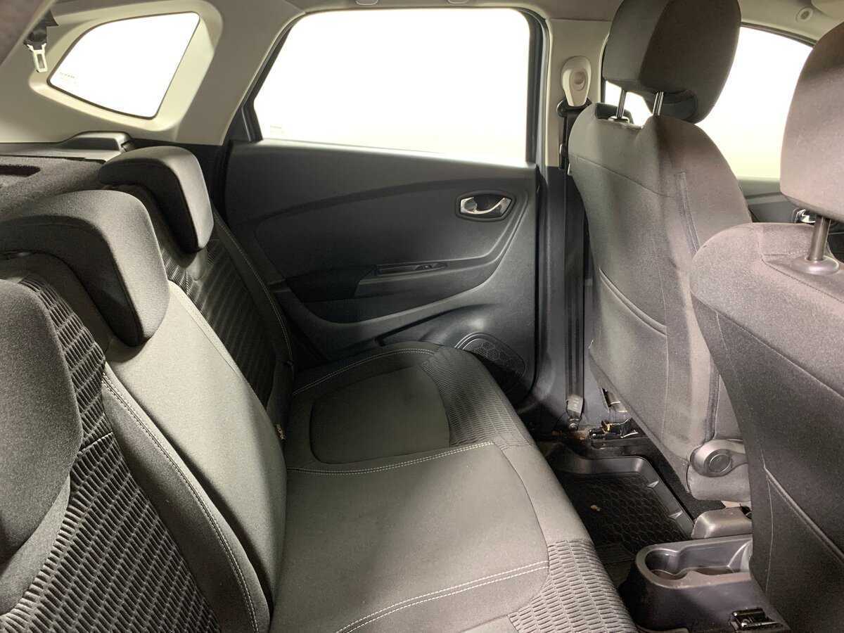 Купить Renault Kaptur с пробегом. Фото: #17