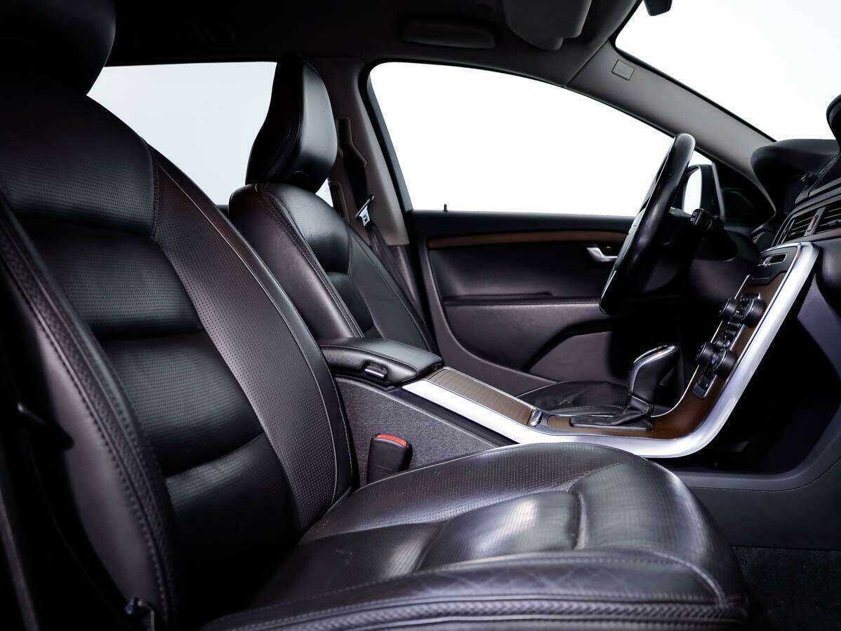 Купить Volvo XC70 с пробегом. Фото: #10