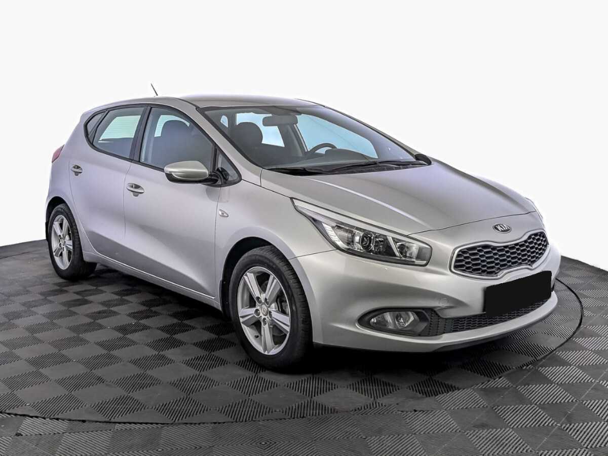 Купить Kia Ceed с пробегом. Фото: #2