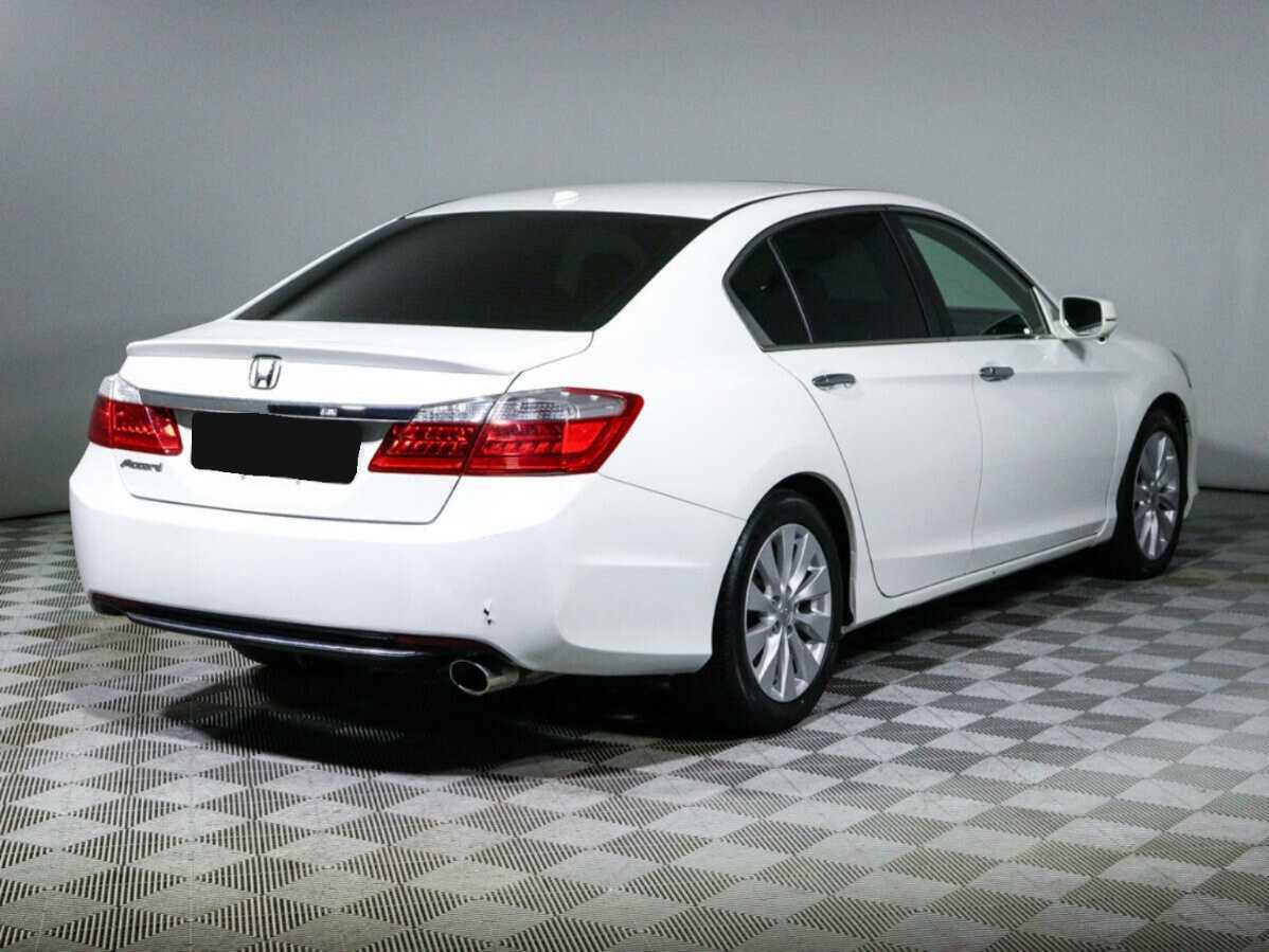 Купить Honda Accord с пробегом. Фото: #4