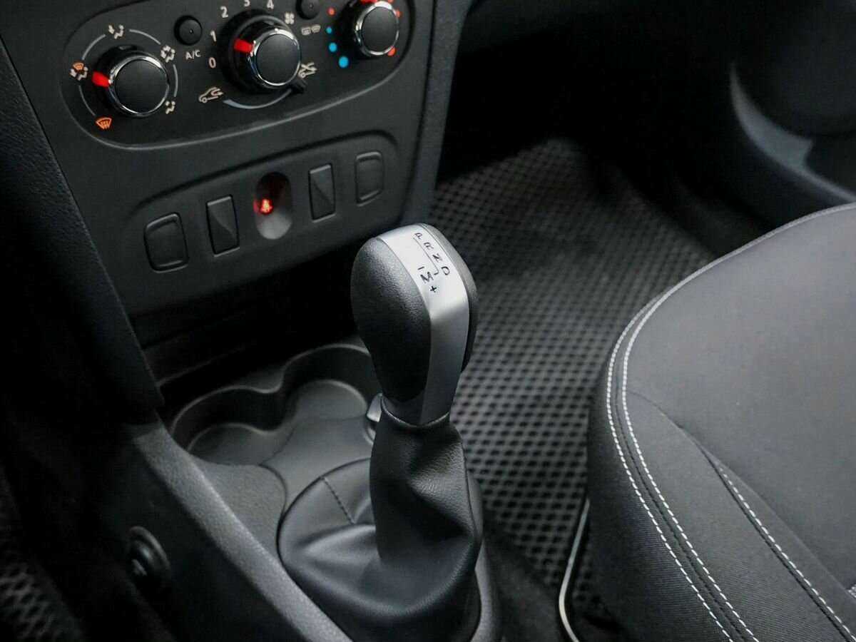 Купить Renault Logan с пробегом. Фото: #16