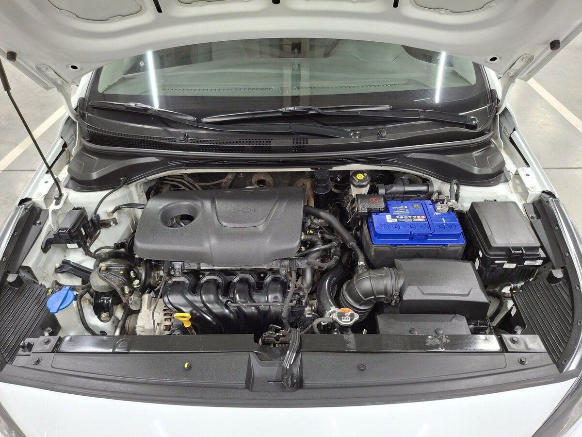 Купить Hyundai Solaris с пробегом. Фото: #8