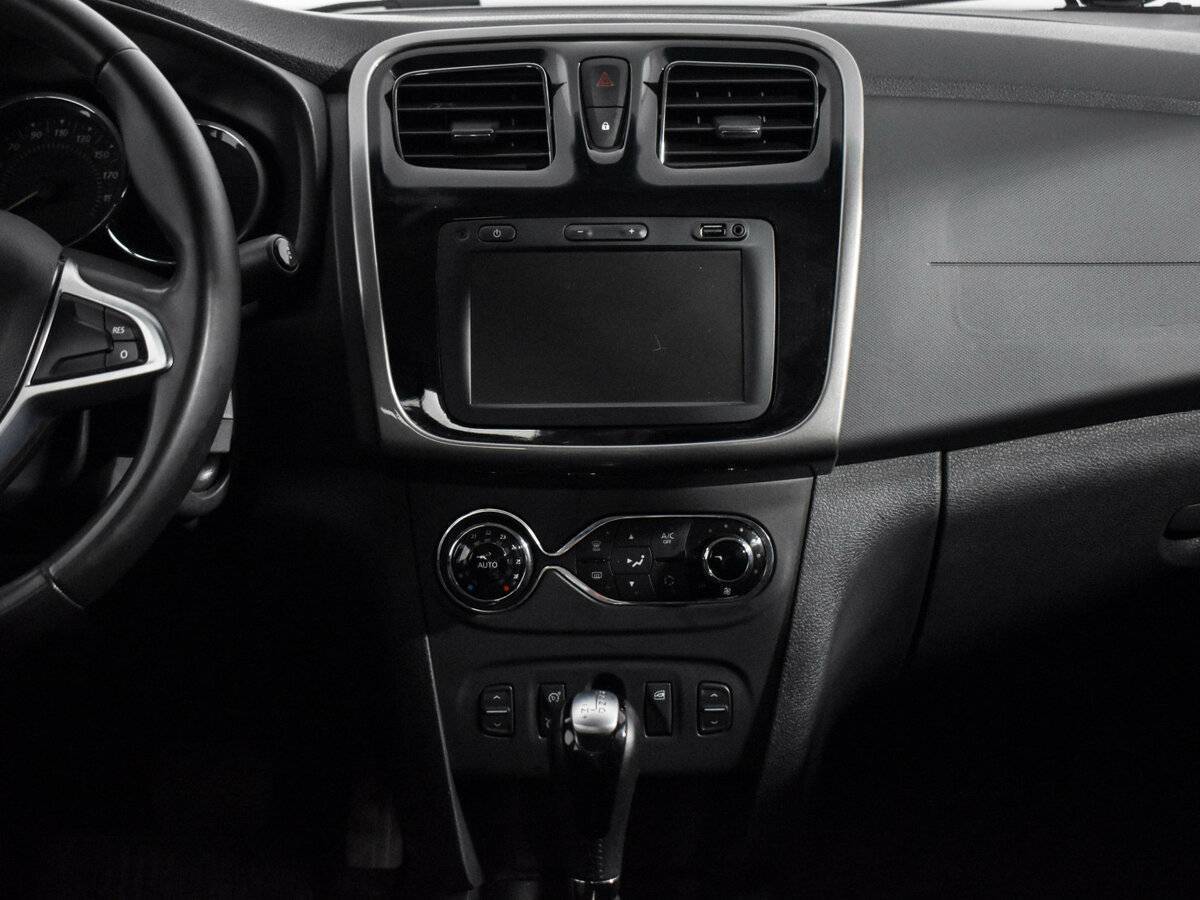 Купить Renault Logan с пробегом. Фото: #12