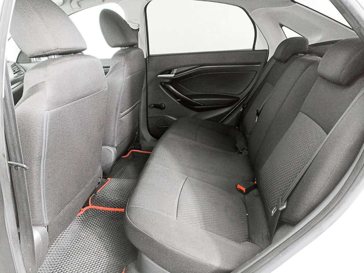 Купить Lada (ВАЗ) Vesta с пробегом. Фото: #7