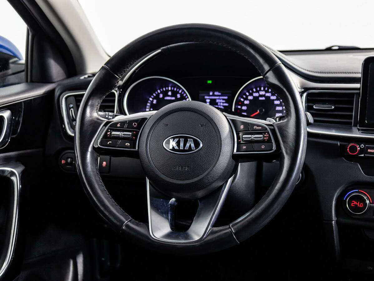 Купить Kia Ceed с пробегом. Фото: #9