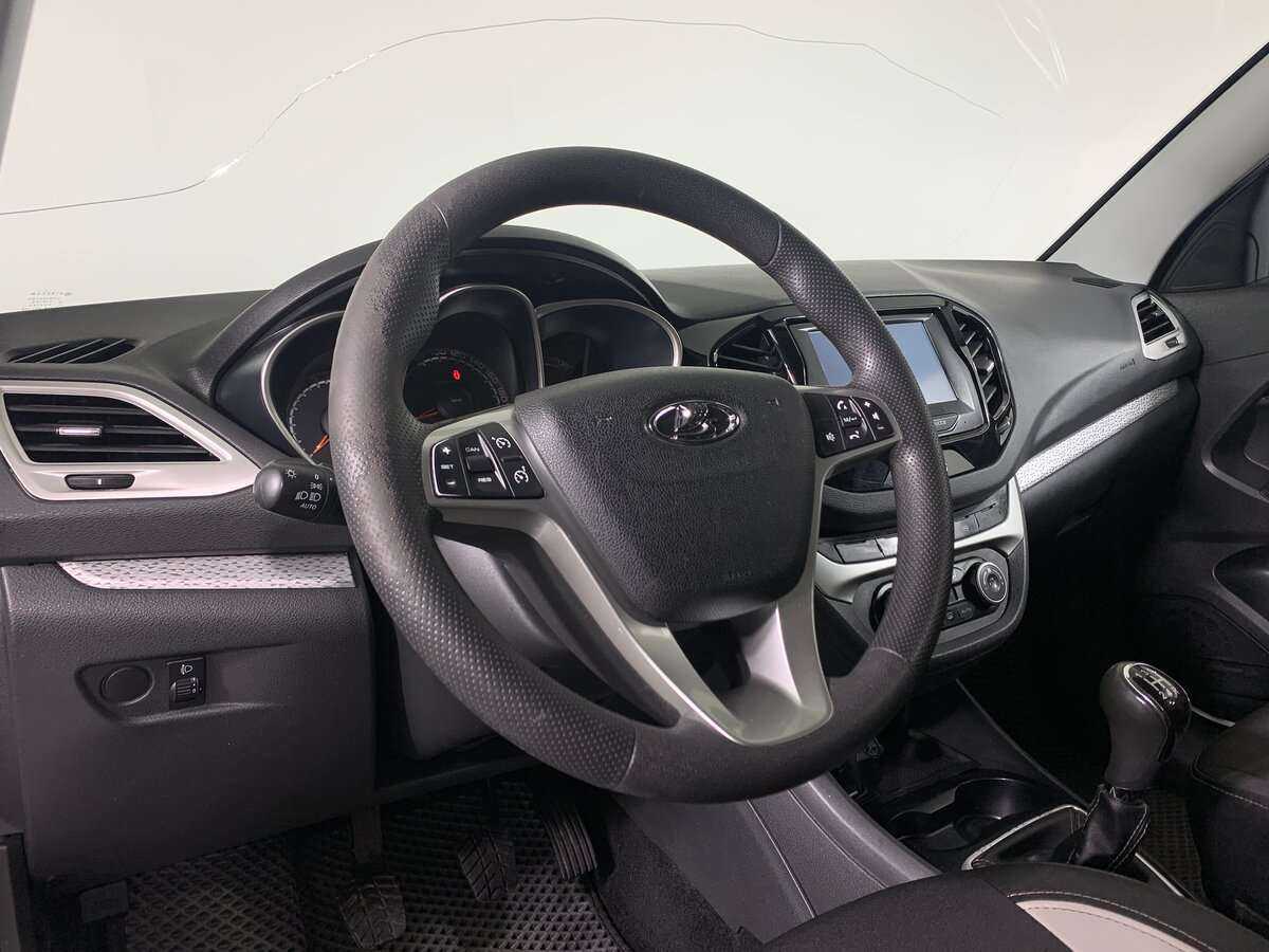 Купить Lada (ВАЗ) Vesta с пробегом. Фото: #8