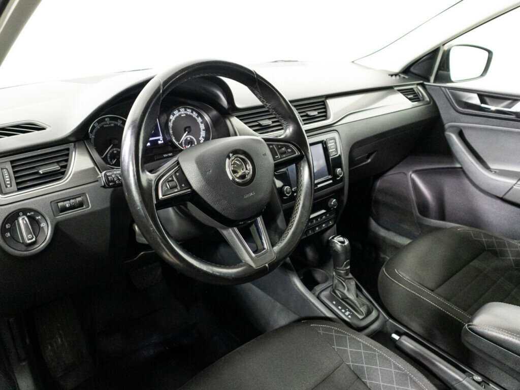 Купить Skoda Rapid с пробегом. Фото: #10