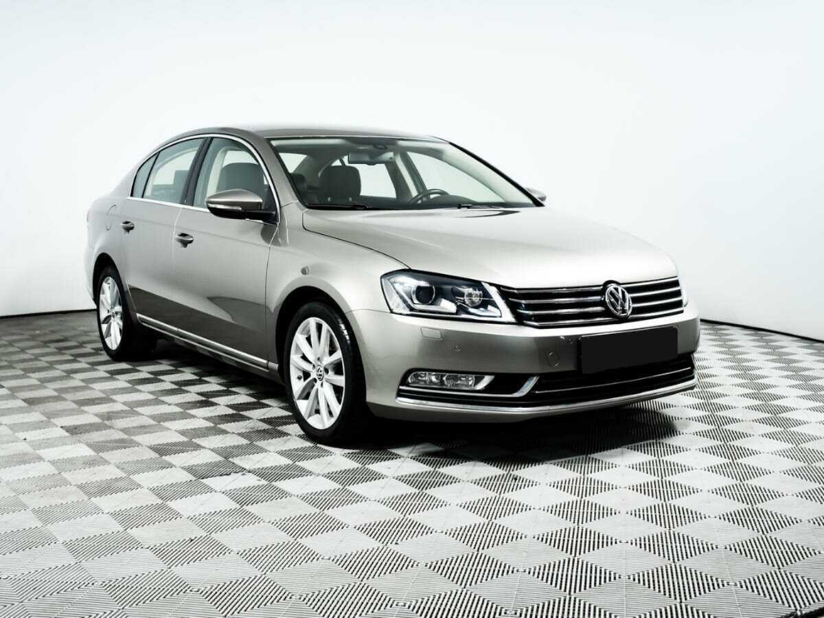 Купить Volkswagen Passat с пробегом. Фото: #2