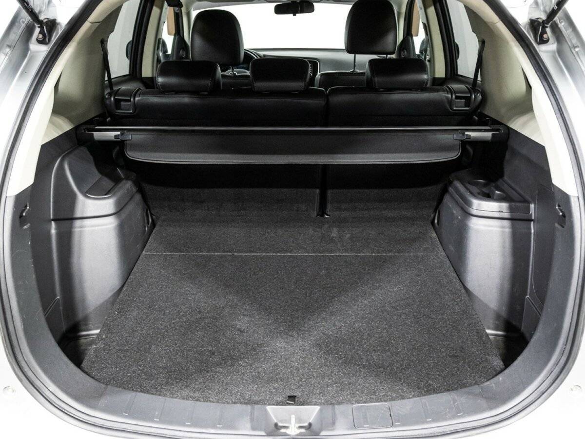 Купить Mitsubishi Outlander с пробегом. Фото: #18