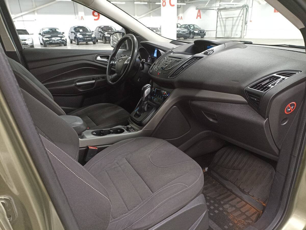 Купить Ford Kuga с пробегом. Фото: #10