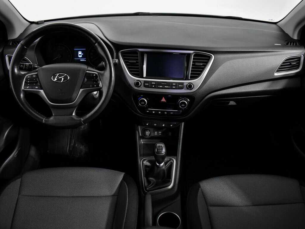 Купить Hyundai Solaris с пробегом. Фото: #13