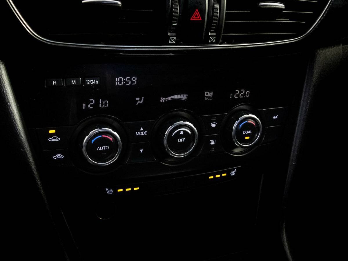 Купить Mazda 6 с пробегом. Фото: #12