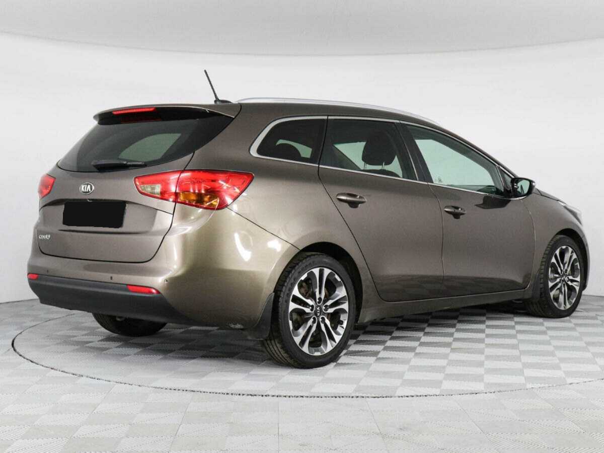 Купить Kia Ceed с пробегом. Фото: #4