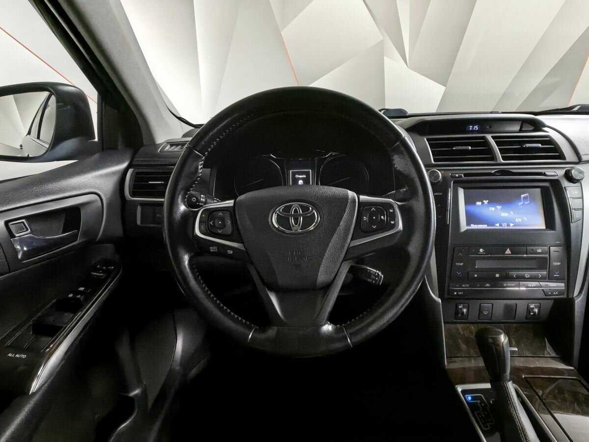 Купить Toyota Camry с пробегом. Фото: #14