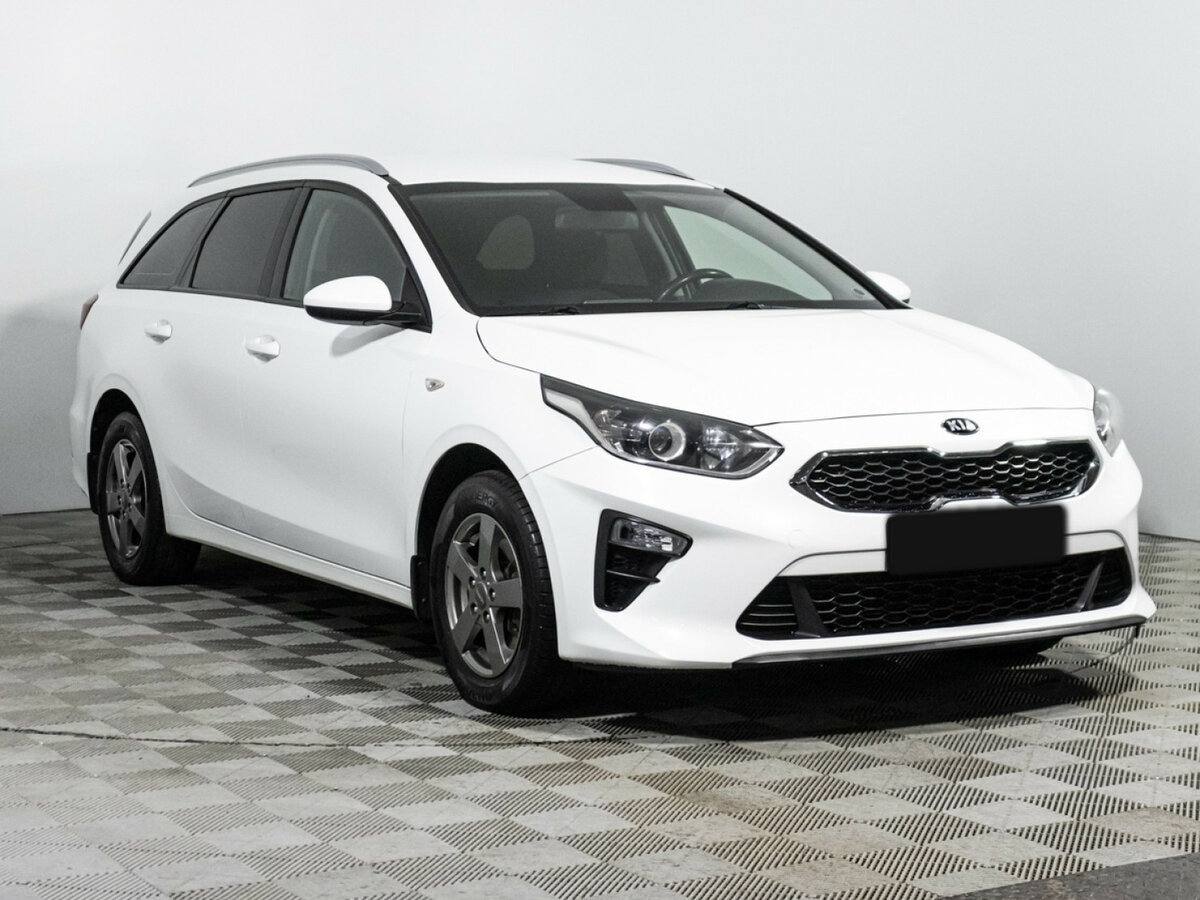 Купить Kia Ceed с пробегом. Фото: #2