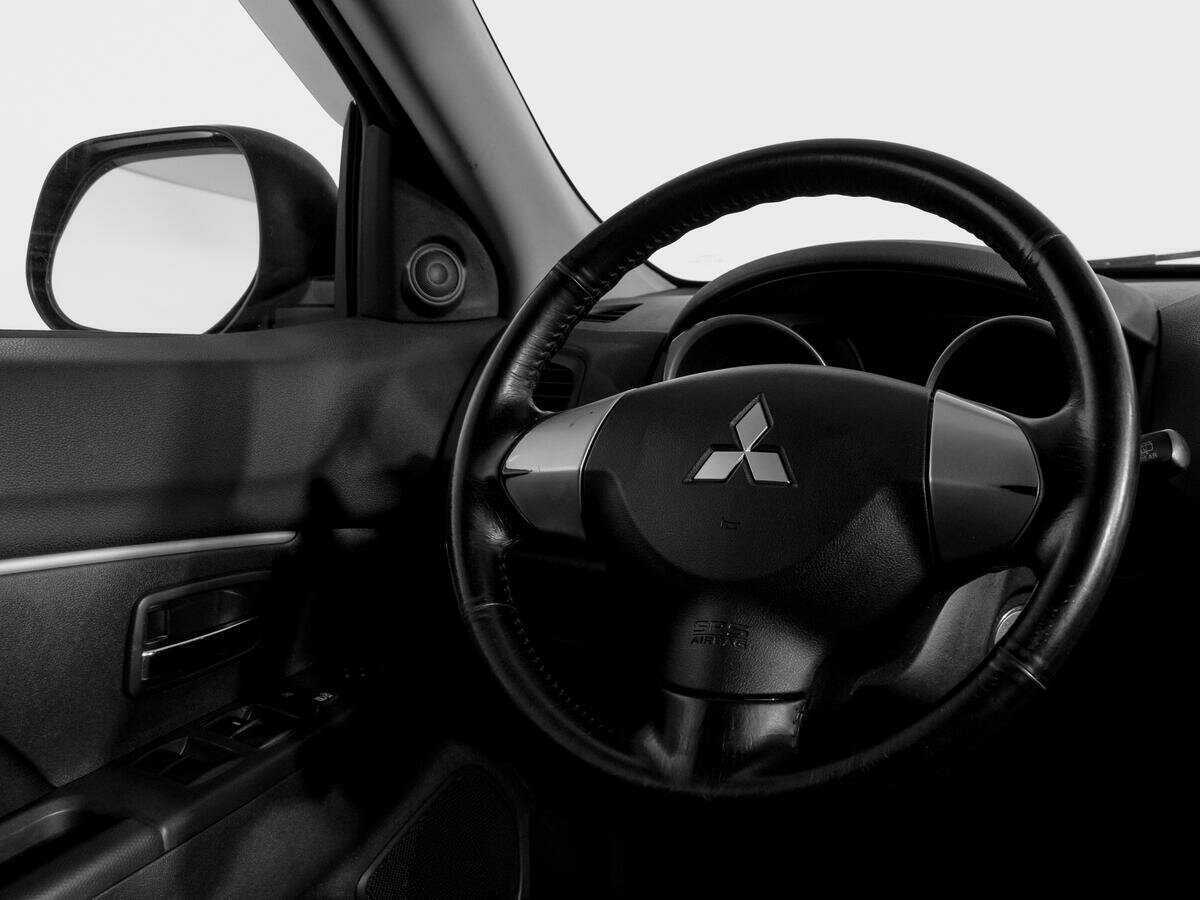 Купить Mitsubishi ASX с пробегом. Фото: #12