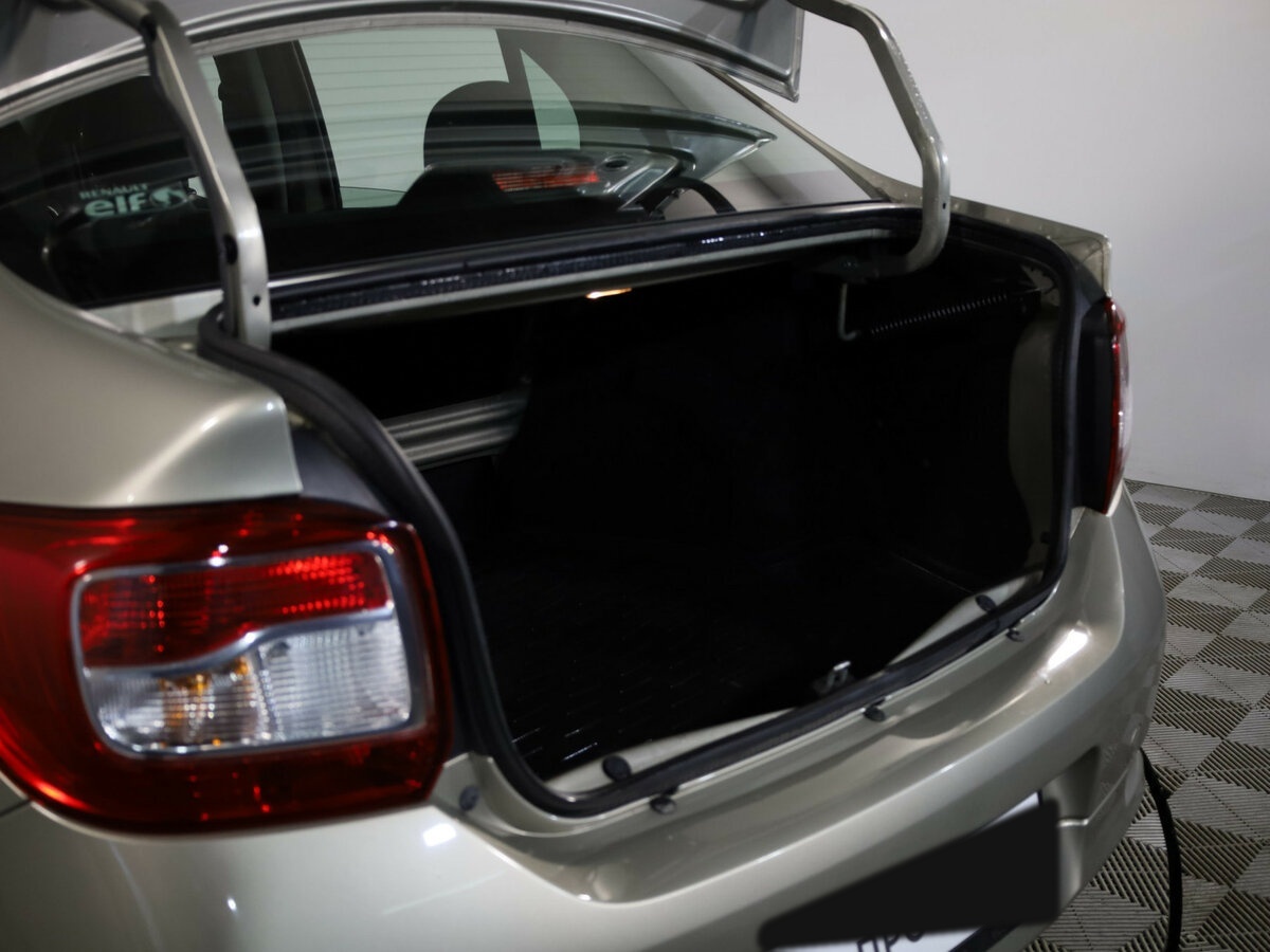 Купить Renault Logan с пробегом. Фото: #20