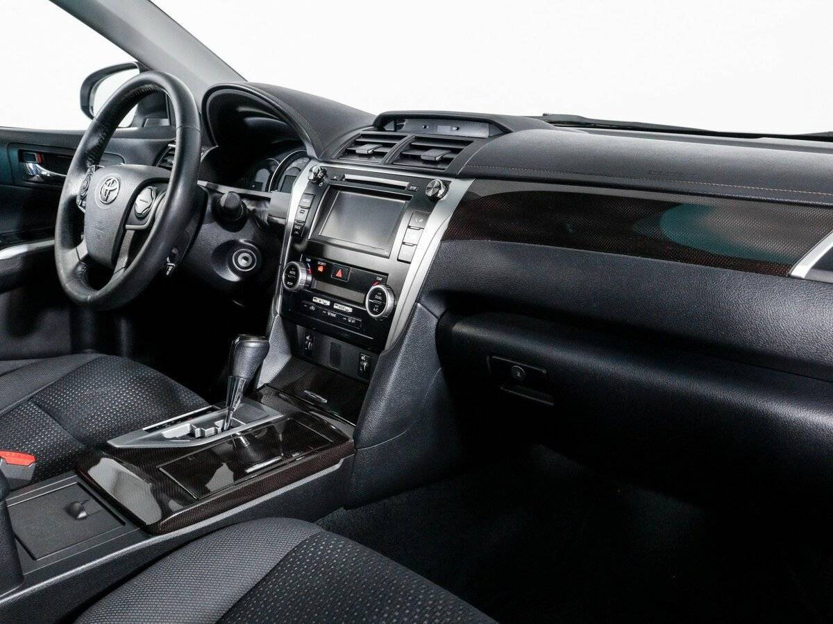 Купить Toyota Camry с пробегом. Фото: #8