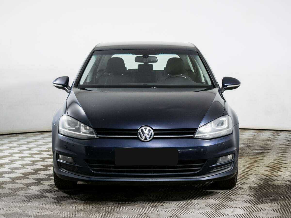 Купить Volkswagen Golf с пробегом. Фото: #1