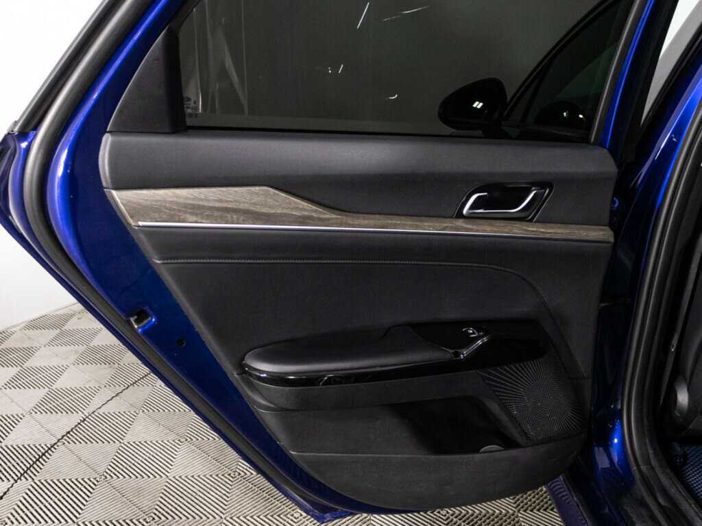 Купить Kia K5 с пробегом. Фото: #25