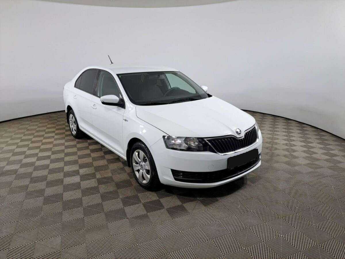 Купить Skoda Rapid с пробегом. Фото: #2