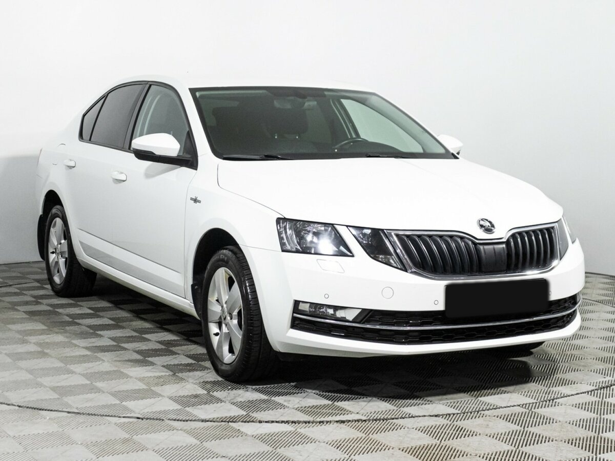 Купить Skoda Octavia с пробегом. Фото: #2