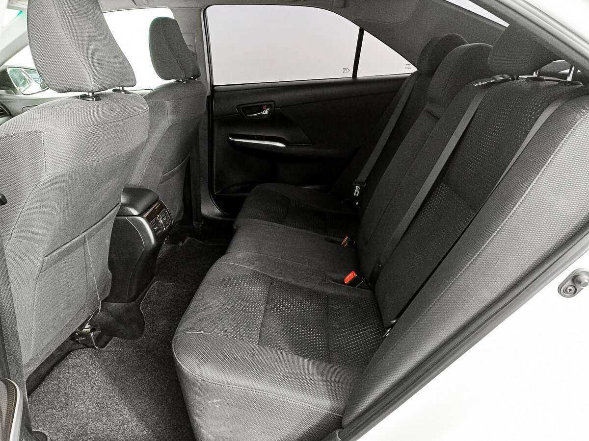 Купить Toyota Camry с пробегом. Фото: #9