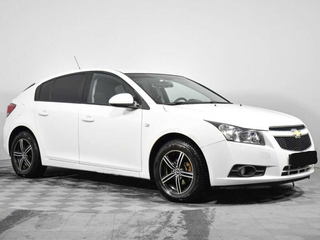 Купить Chevrolet Cruze с пробегом. Фото: #2