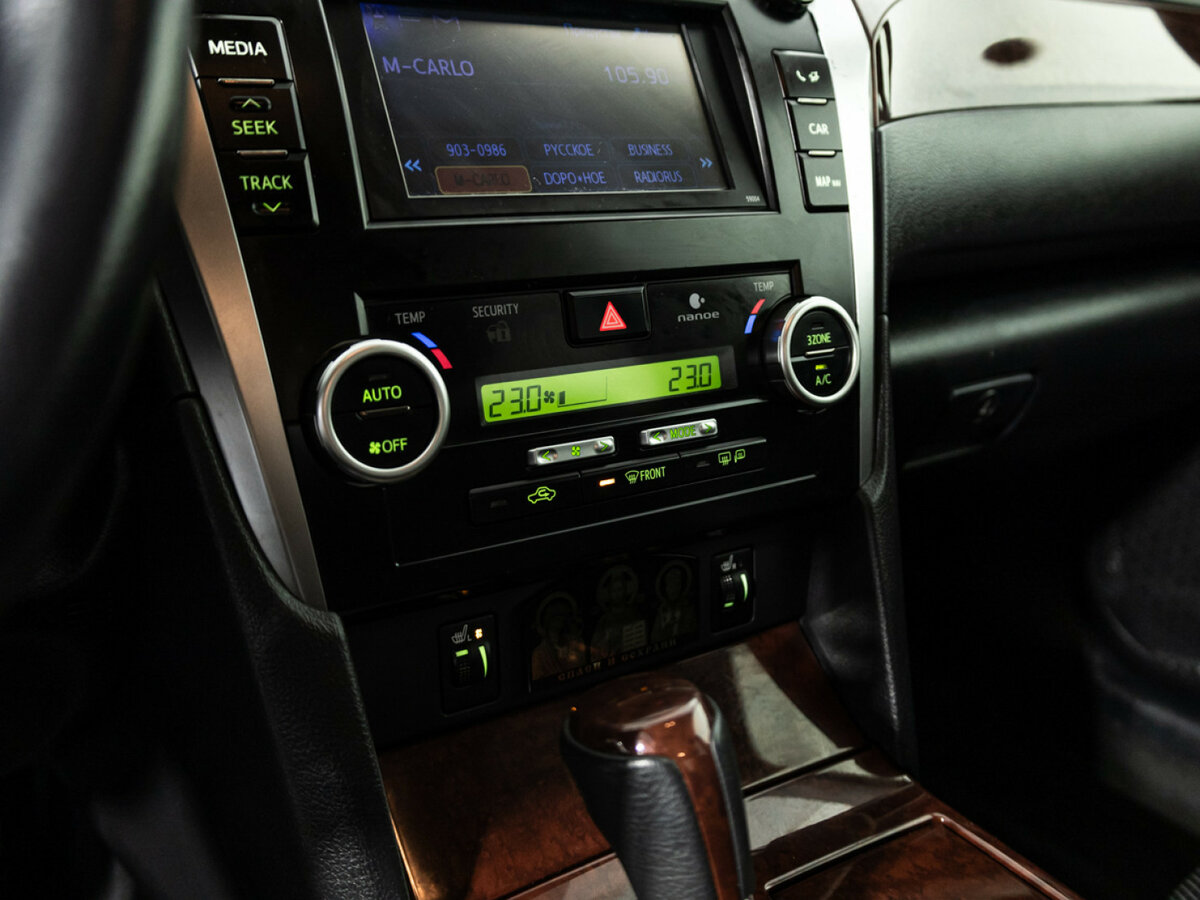 Купить Toyota Camry с пробегом. Фото: #17