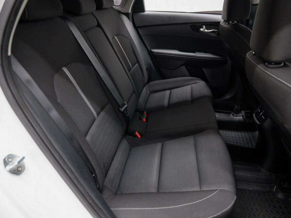 Купить Kia Cerato с пробегом. Фото: #8