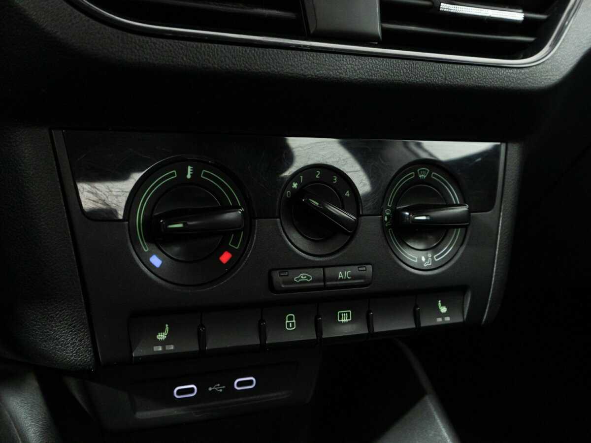 Купить Skoda Rapid с пробегом. Фото: #14