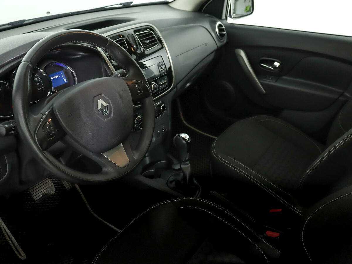 Купить Renault Sandero с пробегом. Фото: #8