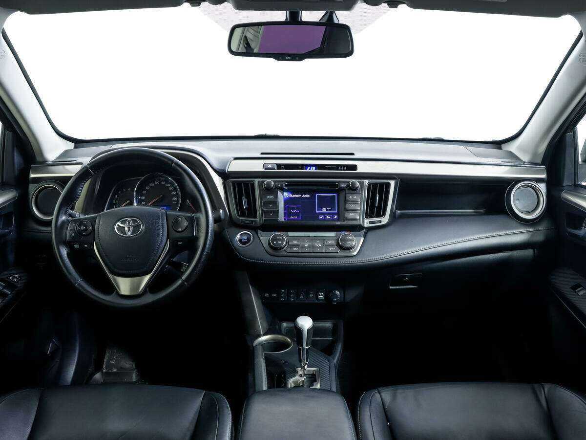 Купить Toyota RAV4 с пробегом. Фото: #9
