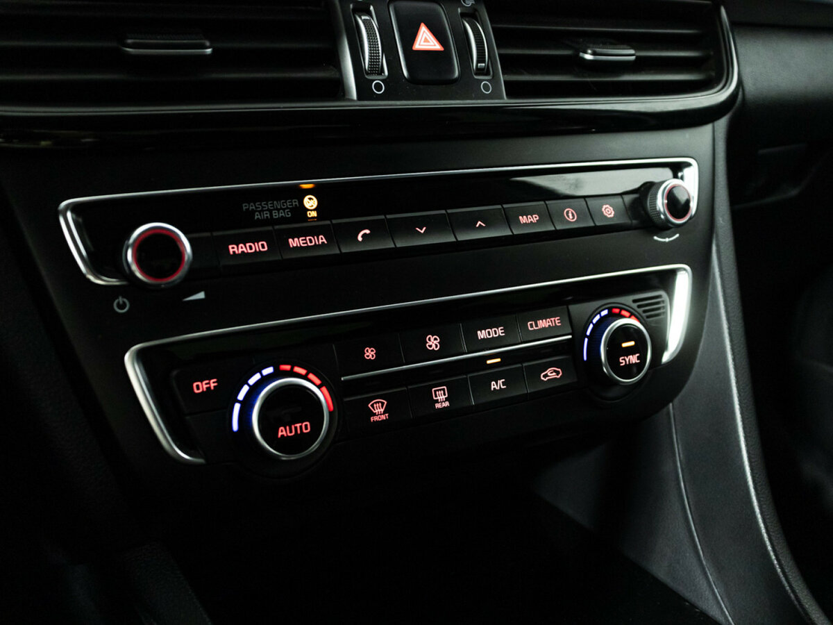 Купить Kia Optima с пробегом. Фото: #17