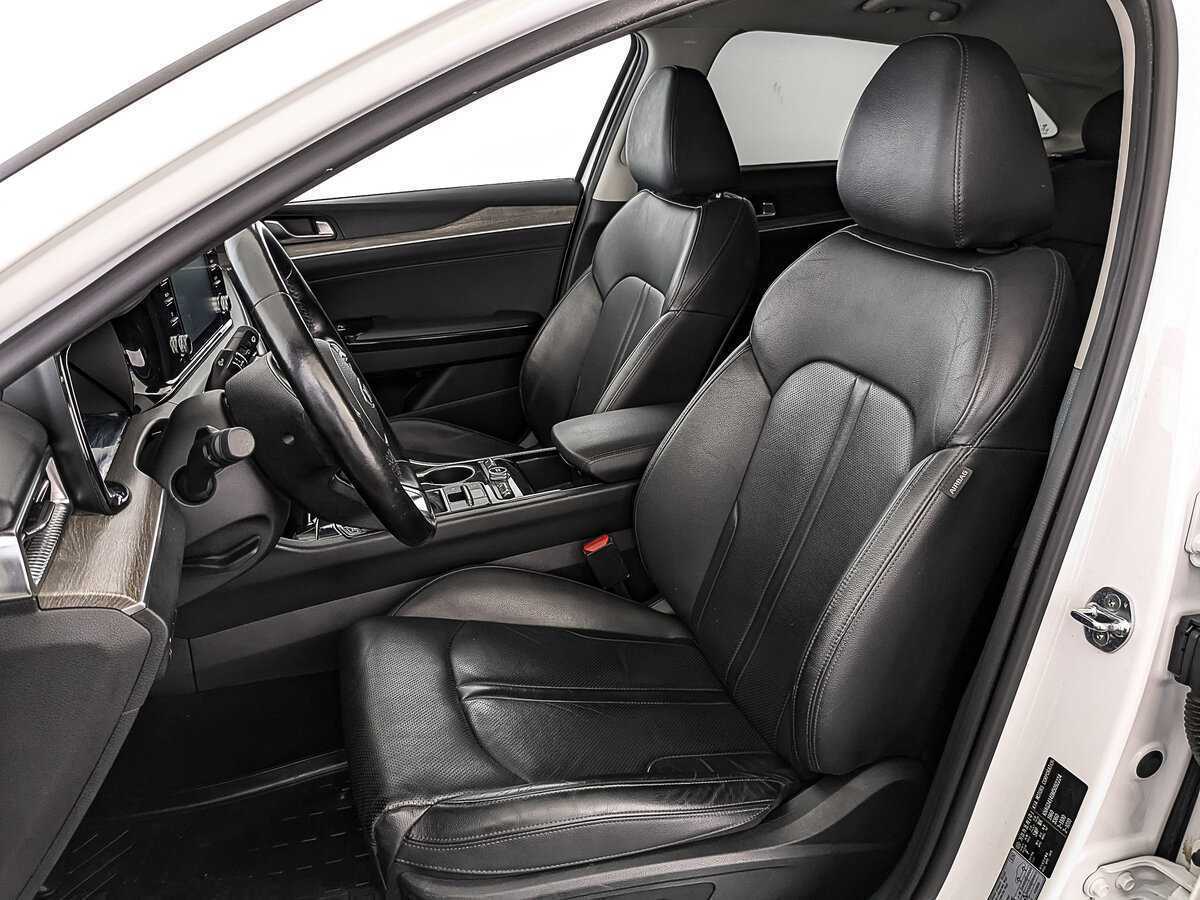 Купить Kia K5 с пробегом. Фото: #19