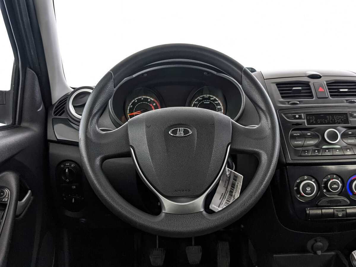 Купить Lada (ВАЗ) Kalina с пробегом. Фото: #17