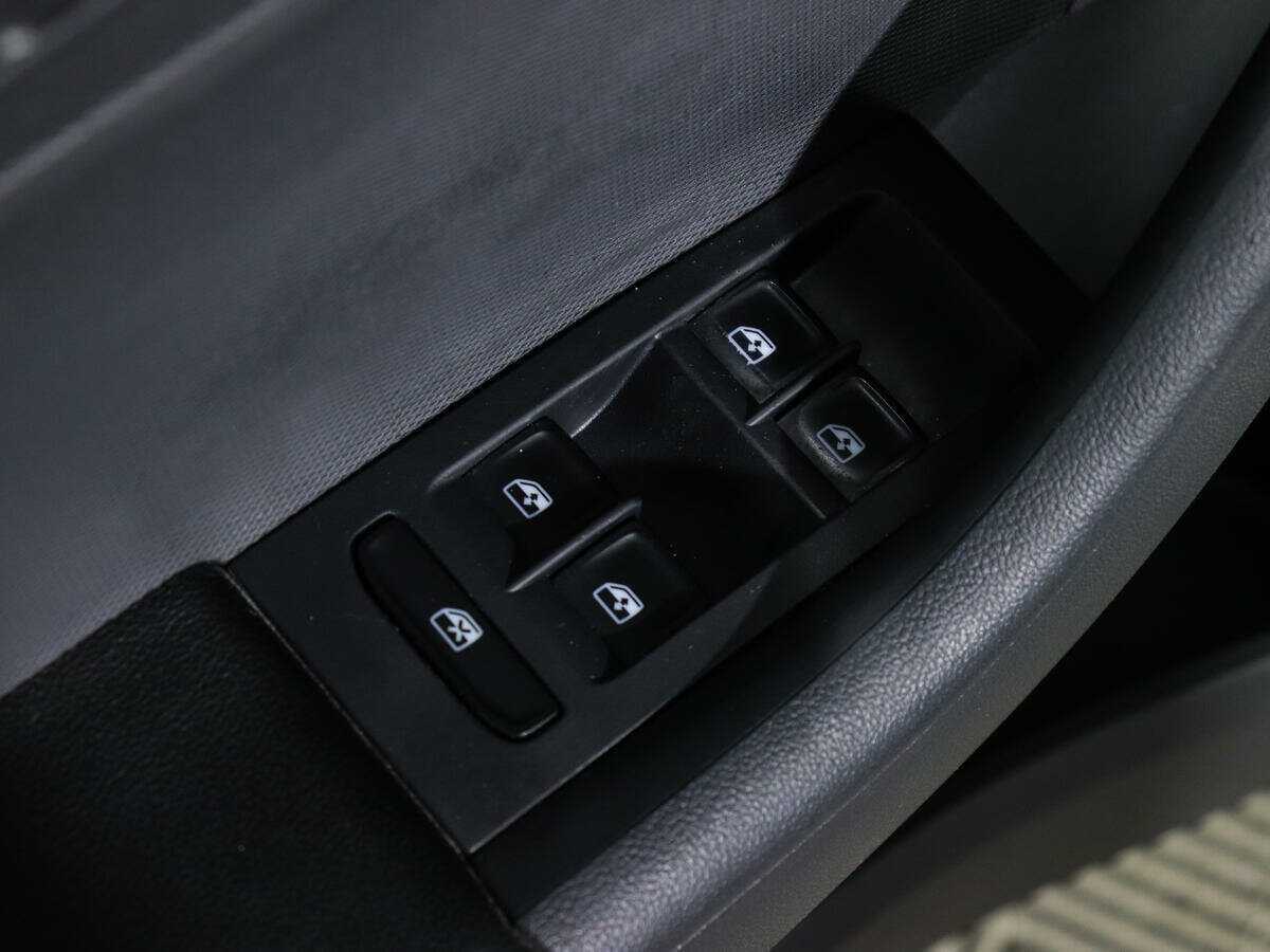 Купить Skoda Rapid с пробегом. Фото: #13